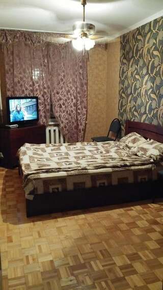 Хостелы Hostel at the Center of Tiraspol Тирасполь Односпальная кровать в общем номере-2